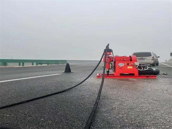 樊城马路路基路面开裂下沉注浆加固灌浆